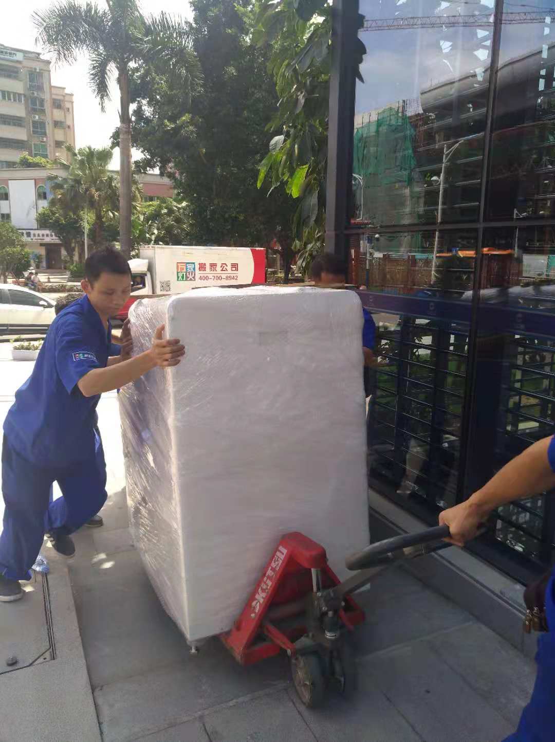 深圳搬家如何收费，组装价格与移动价格费！